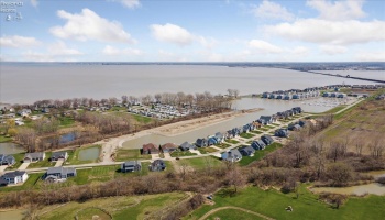 2226 Harbor Bay Drive, Marblehead, 43440, 4 Bedrooms Bedrooms, ,3 BathroomsBathrooms,Residential,For Sale,Harbor Bay,20251315