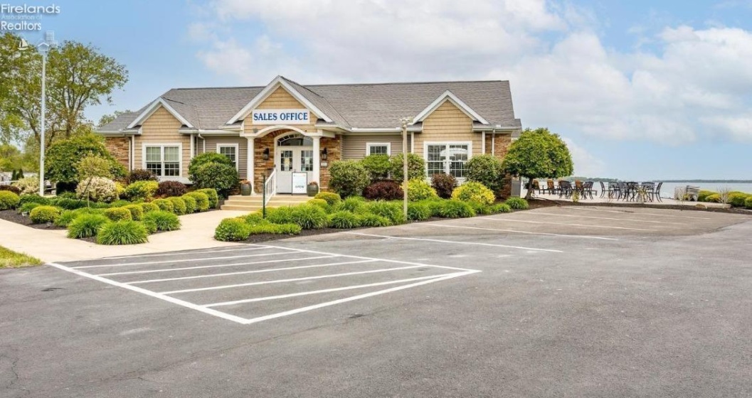 2226 Harbor Bay Drive, Marblehead, 43440, 4 Bedrooms Bedrooms, ,3 BathroomsBathrooms,Residential,For Sale,Harbor Bay,20251315