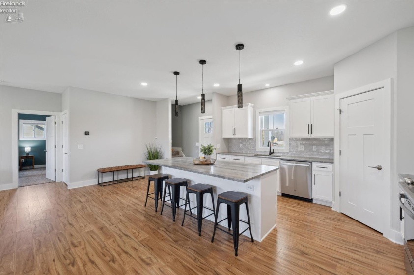 2226 Harbor Bay Drive, Marblehead, 43440, 4 Bedrooms Bedrooms, ,3 BathroomsBathrooms,Residential,For Sale,Harbor Bay,20251315