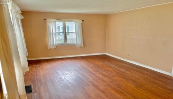 418 Spring Street, Clyde, 43410, 3 Bedrooms Bedrooms, ,1 BathroomBathrooms,Residential,For Sale,Spring,20251420 418 Spring Street, Clyde, 43410, 3 Bedrooms Bedrooms, ,1 BathroomBathrooms,Residential,For Sale,Spring,20251420