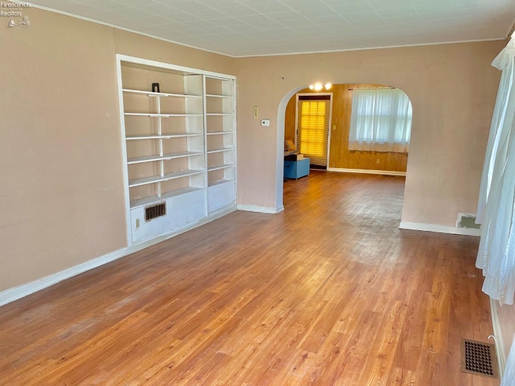 418 Spring Street, Clyde, 43410, 3 Bedrooms Bedrooms, ,1 BathroomBathrooms,Residential,For Sale,Spring,20251420
