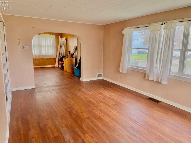 418 Spring Street, Clyde, 43410, 3 Bedrooms Bedrooms, ,1 BathroomBathrooms,Residential,For Sale,Spring,20251420