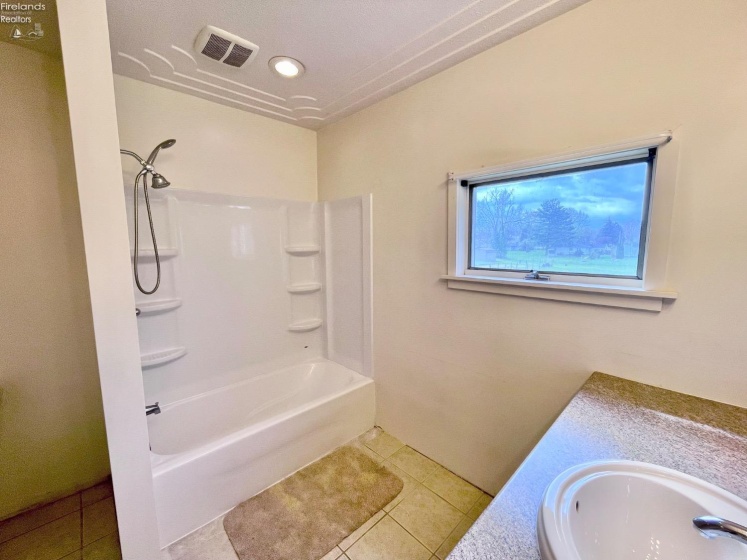 418 Spring Street, Clyde, 43410, 3 Bedrooms Bedrooms, ,1 BathroomBathrooms,Residential,For Sale,Spring,20251420