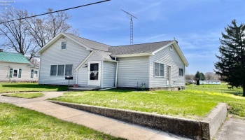 418 Spring Street, Clyde, 43410, 3 Bedrooms Bedrooms, ,1 BathroomBathrooms,Residential,For Sale,Spring,20251420 418 Spring Street, Clyde, 43410, 3 Bedrooms Bedrooms, ,1 BathroomBathrooms,Residential,For Sale,Spring,20251420