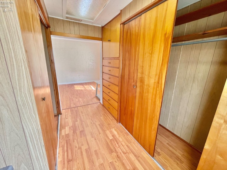 418 Spring Street, Clyde, 43410, 3 Bedrooms Bedrooms, ,1 BathroomBathrooms,Residential,For Sale,Spring,20251420