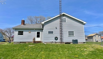418 Spring Street, Clyde, 43410, 3 Bedrooms Bedrooms, ,1 BathroomBathrooms,Residential,For Sale,Spring,20251420 418 Spring Street, Clyde, 43410, 3 Bedrooms Bedrooms, ,1 BathroomBathrooms,Residential,For Sale,Spring,20251420