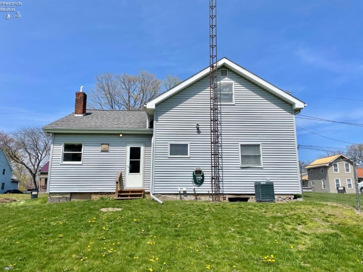 418 Spring Street, Clyde, 43410, 3 Bedrooms Bedrooms, ,1 BathroomBathrooms,Residential,For Sale,Spring,20251420