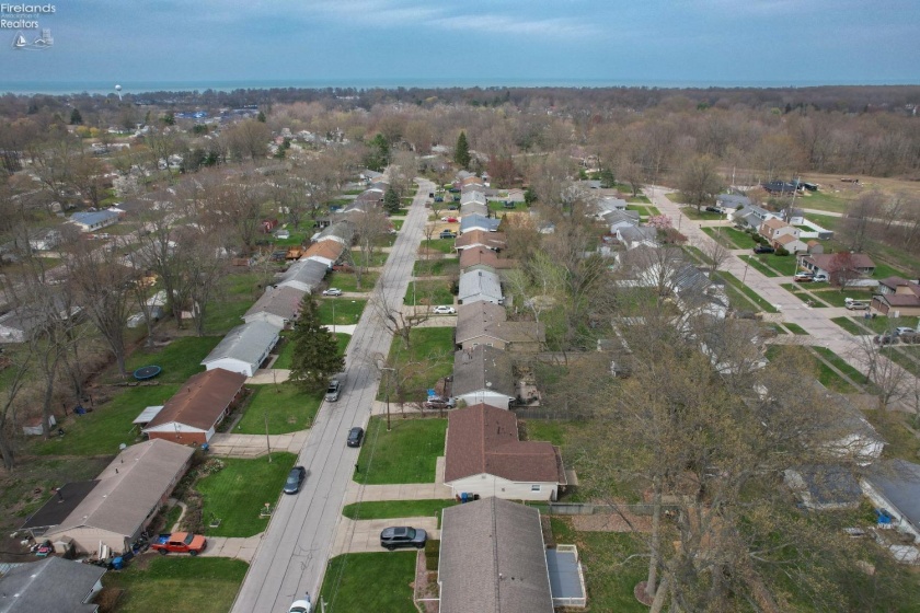 1371 Hollyview Drive, Vermilion, 44089, 3 Bedrooms Bedrooms, ,1 BathroomBathrooms,Residential,For Sale,Hollyview,20251432