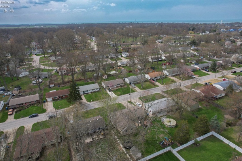 1371 Hollyview Drive, Vermilion, 44089, 3 Bedrooms Bedrooms, ,1 BathroomBathrooms,Residential,For Sale,Hollyview,20251432