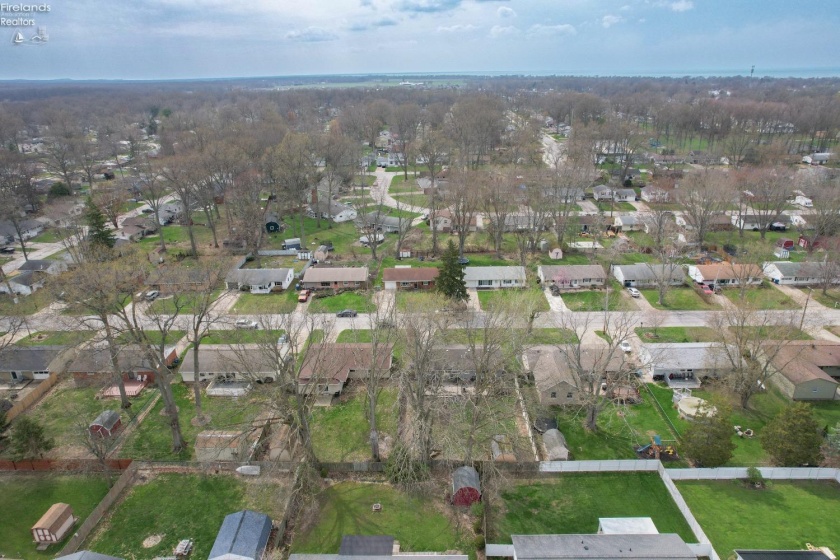 1371 Hollyview Drive, Vermilion, 44089, 3 Bedrooms Bedrooms, ,1 BathroomBathrooms,Residential,For Sale,Hollyview,20251432