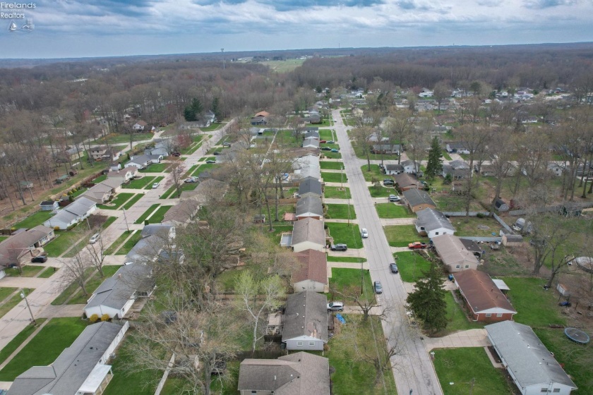 1371 Hollyview Drive, Vermilion, 44089, 3 Bedrooms Bedrooms, ,1 BathroomBathrooms,Residential,For Sale,Hollyview,20251432