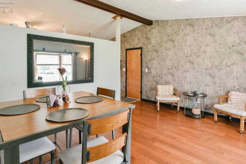 1371 Hollyview Drive, Vermilion, 44089, 3 Bedrooms Bedrooms, ,1 BathroomBathrooms,Residential,For Sale,Hollyview,20251432