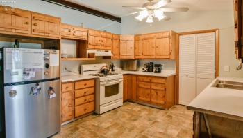1371 Hollyview Drive, Vermilion, 44089, 3 Bedrooms Bedrooms, ,1 BathroomBathrooms,Residential,For Sale,Hollyview,20251432 1371 Hollyview Drive, Vermilion, 44089, 3 Bedrooms Bedrooms, ,1 BathroomBathrooms,Residential,For Sale,Hollyview,20251432