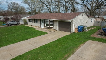 1371 Hollyview Drive, Vermilion, 44089, 3 Bedrooms Bedrooms, ,1 BathroomBathrooms,Residential,For Sale,Hollyview,20251432 1371 Hollyview Drive, Vermilion, 44089, 3 Bedrooms Bedrooms, ,1 BathroomBathrooms,Residential,For Sale,Hollyview,20251432