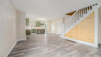 Middle Room