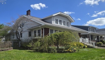 1218 Marlboro Street, Sandusky, 44870, 3 Bedrooms Bedrooms, ,2 BathroomsBathrooms,Residential,For Sale,Marlboro,20251452 1218 Marlboro Street, Sandusky, 44870, 3 Bedrooms Bedrooms, ,2 BathroomsBathrooms,Residential,For Sale,Marlboro,20251452