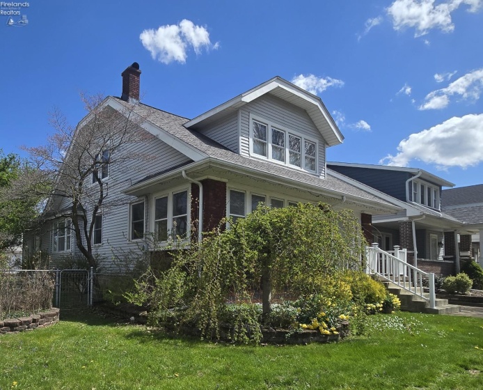 1218 Marlboro Street, Sandusky, 44870, 3 Bedrooms Bedrooms, ,2 BathroomsBathrooms,Residential,For Sale,Marlboro,20251452