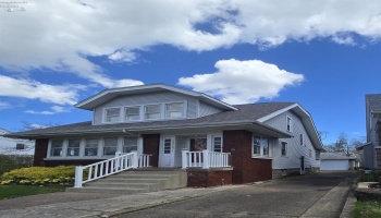 1218 Marlboro Street, Sandusky, 44870, 3 Bedrooms Bedrooms, ,2 BathroomsBathrooms,Residential,For Sale,Marlboro,20251452 1218 Marlboro Street, Sandusky, 44870, 3 Bedrooms Bedrooms, ,2 BathroomsBathrooms,Residential,For Sale,Marlboro,20251452