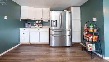 136 Birdseye Street, Clyde, 43410, 3 Bedrooms Bedrooms, ,1 BathroomBathrooms,Residential,For Sale,Birdseye,20251395 136 Birdseye Street, Clyde, 43410, 3 Bedrooms Bedrooms, ,1 BathroomBathrooms,Residential,For Sale,Birdseye,20251395