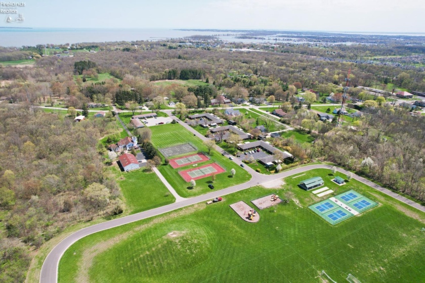 4660 Catawba Woods Road, Port Clinton, 43452, 2 Bedrooms Bedrooms, ,1 BathroomBathrooms,Residential,For Sale,Catawba Woods,20251472