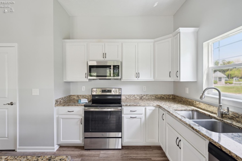4340 McKenna Lane, Port Clinton, 43452, 3 Bedrooms Bedrooms, ,2 BathroomsBathrooms,Residential,For Sale,McKenna,20251441
