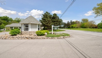 4340 McKenna Lane, Port Clinton, 43452, 3 Bedrooms Bedrooms, ,2 BathroomsBathrooms,Residential,For Sale,McKenna,20251441 4340 McKenna Lane, Port Clinton, 43452, 3 Bedrooms Bedrooms, ,2 BathroomsBathrooms,Residential,For Sale,McKenna,20251441