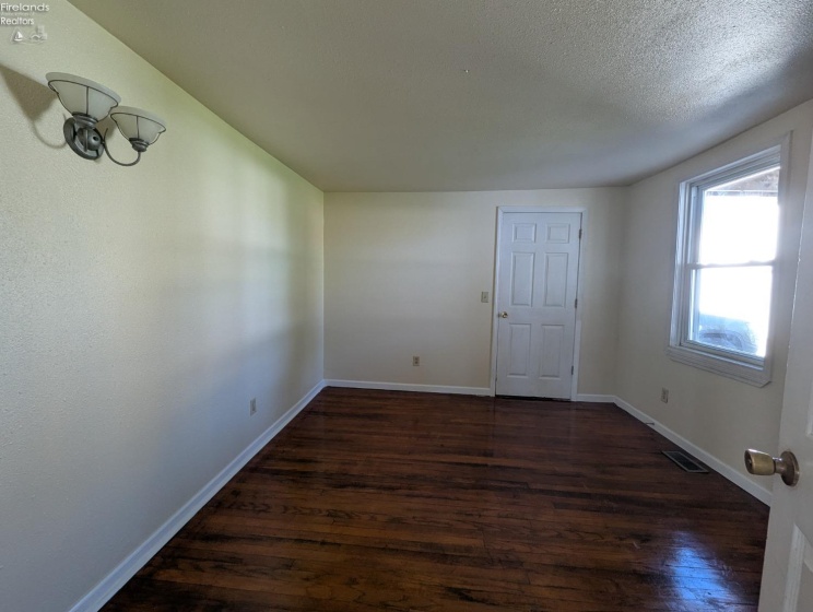 128 Benton Street, Oak Harbor, 43449, 3 Bedrooms Bedrooms, ,1 BathroomBathrooms,Residential,For Sale,Benton,20251357