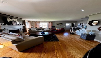 5106 Ottawa River Road, Toledo, 43611, 2 Bedrooms Bedrooms, ,2 BathroomsBathrooms,Residential,For Sale,Ottawa River Road,20251507