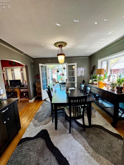 5106 Ottawa River Road, Toledo, 43611, 2 Bedrooms Bedrooms, ,2 BathroomsBathrooms,Residential,For Sale,Ottawa River Road,20251507