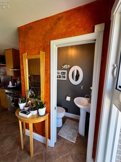 5106 Ottawa River Road, Toledo, 43611, 2 Bedrooms Bedrooms, ,2 BathroomsBathrooms,Residential,For Sale,Ottawa River Road,20251507