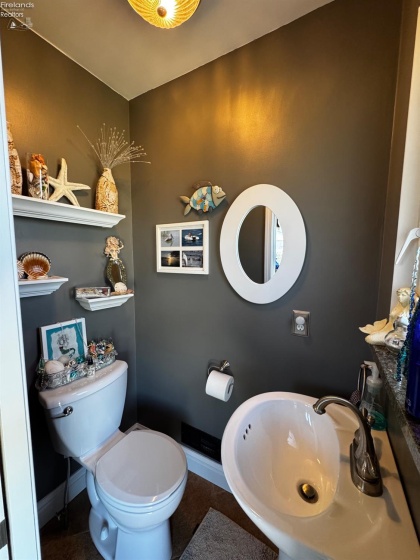 5106 Ottawa River Road, Toledo, 43611, 2 Bedrooms Bedrooms, ,2 BathroomsBathrooms,Residential,For Sale,Ottawa River Road,20251507