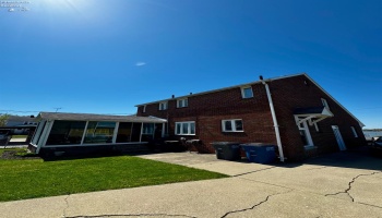 5106 Ottawa River Road, Toledo, 43611, 2 Bedrooms Bedrooms, ,2 BathroomsBathrooms,Residential,For Sale,Ottawa River Road,20251507