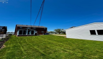5106 Ottawa River Road, Toledo, 43611, 2 Bedrooms Bedrooms, ,2 BathroomsBathrooms,Residential,For Sale,Ottawa River Road,20251507