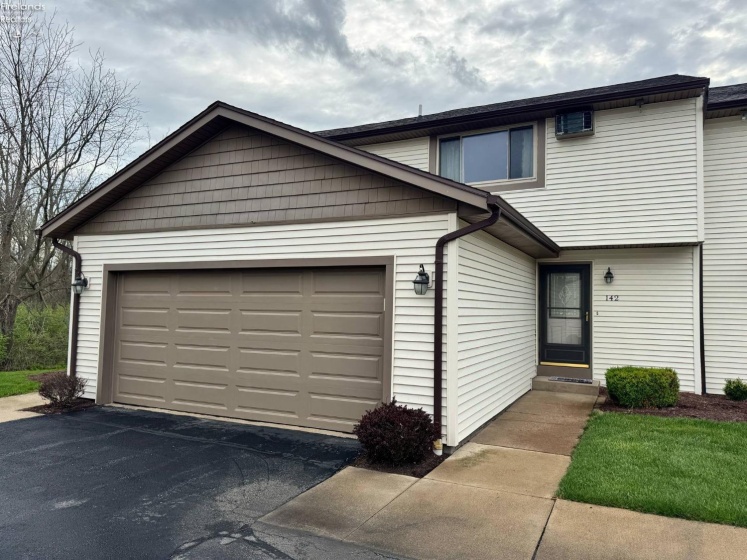 4701 Venice Heights Boulevard, Sandusky, 44870, 3 Bedrooms Bedrooms, ,2 BathroomsBathrooms,Residential,For Sale,Venice Heights,20251509