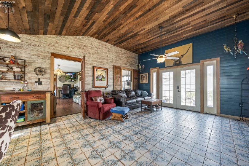 321 Paul Street, Marblehead, 43440, ,2 BathroomsBathrooms,Residential,For Sale,Paul,20251511