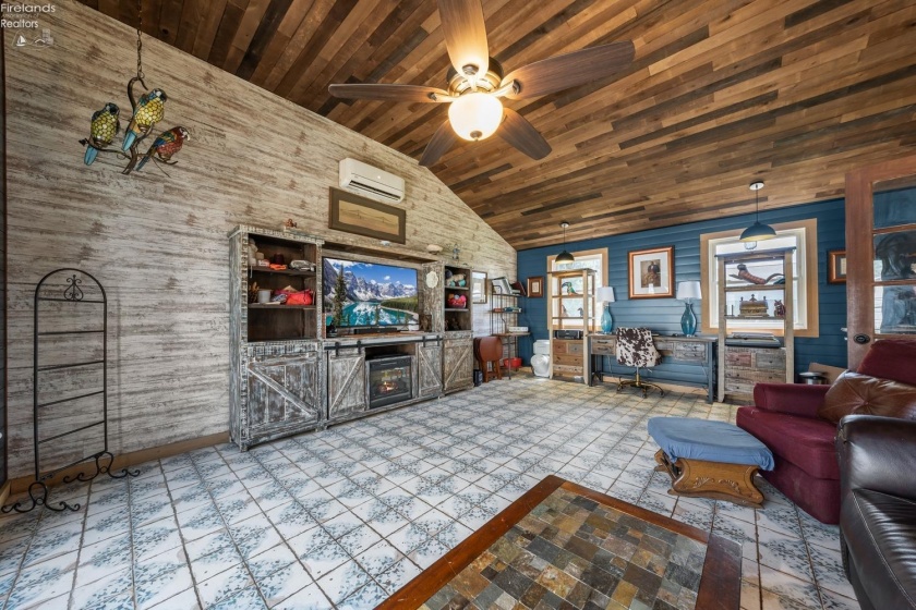321 Paul Street, Marblehead, 43440, ,2 BathroomsBathrooms,Residential,For Sale,Paul,20251511