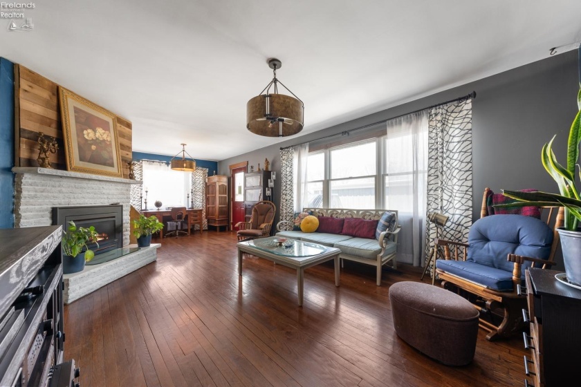 321 Paul Street, Marblehead, 43440, ,2 BathroomsBathrooms,Residential,For Sale,Paul,20251511