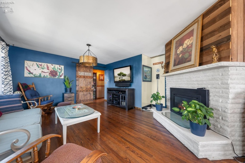 321 Paul Street, Marblehead, 43440, ,2 BathroomsBathrooms,Residential,For Sale,Paul,20251511