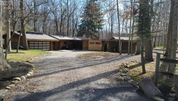 305 South Trail, Tiffin, 44883, 4 Bedrooms Bedrooms, ,3 BathroomsBathrooms,Residential,For Sale,South,20251291 305 South Trail, Tiffin, 44883, 4 Bedrooms Bedrooms, ,3 BathroomsBathrooms,Residential,For Sale,South,20251291
