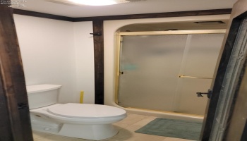 Main Floor Full Bath Main Floor Full Bath