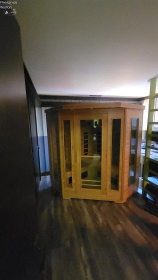 Sauna does not stay, Bedroom has 3 bunk beds built in