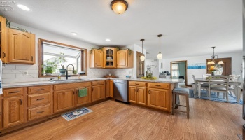 422 James Street, Marblehead, 43440, 4 Bedrooms Bedrooms, ,2 BathroomsBathrooms,Residential,For Sale,James,20251345