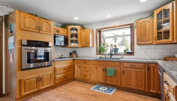 422 James Street, Marblehead, 43440, 4 Bedrooms Bedrooms, ,2 BathroomsBathrooms,Residential,For Sale,James,20251345