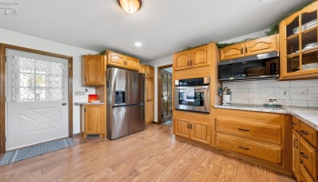 422 James Street, Marblehead, 43440, 4 Bedrooms Bedrooms, ,2 BathroomsBathrooms,Residential,For Sale,James,20251345