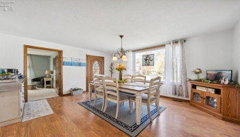 422 James Street, Marblehead, 43440, 4 Bedrooms Bedrooms, ,2 BathroomsBathrooms,Residential,For Sale,James,20251345