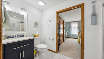 422 James Street, Marblehead, 43440, 4 Bedrooms Bedrooms, ,2 BathroomsBathrooms,Residential,For Sale,James,20251345