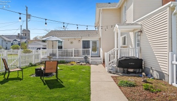 422 James Street, Marblehead, 43440, 4 Bedrooms Bedrooms, ,2 BathroomsBathrooms,Residential,For Sale,James,20251345