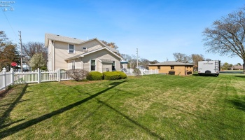 422 James Street, Marblehead, 43440, 4 Bedrooms Bedrooms, ,2 BathroomsBathrooms,Residential,For Sale,James,20251345