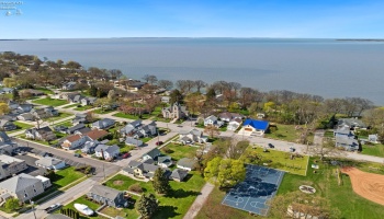 422 James Street, Marblehead, 43440, 4 Bedrooms Bedrooms, ,2 BathroomsBathrooms,Residential,For Sale,James,20251345