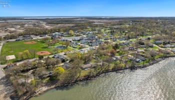 422 James Street, Marblehead, 43440, 4 Bedrooms Bedrooms, ,2 BathroomsBathrooms,Residential,For Sale,James,20251345